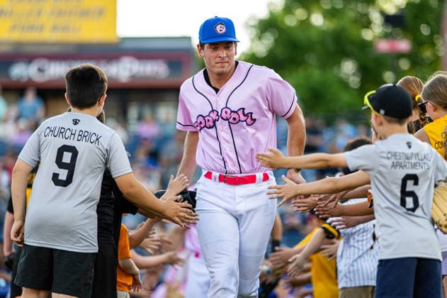 Williamsport Crosscutters v Trenton Thunder - MLB, Baseball Herren, USA Draft League Baseball Alex Kranzler of the Trenton Thunder enters the field before an MLB Draft League baseball game at Trenton Thunder Ballpark in Trenton, United States, on June 5, 2026. Trenton United States  Copyright: xDanxSquicciarinix originalFilename:squicciarini-williams260605_npLwM.jpg