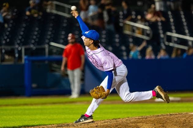 Williamsport Crosscutters v Trenton Thunder - MLB, Baseball Herren, USA Draft League Baseball Kyle Calzadiaz of the Trenton Thunder delivers a pitch during an MLB Draft League baseball game at Trenton Thunder Ballpark in Trenton, United States, on June 5, 2026. Trenton United States  Copyright: xDanxSquicciarinix originalFilename:squicciarini-williams260605_npukr.jpg