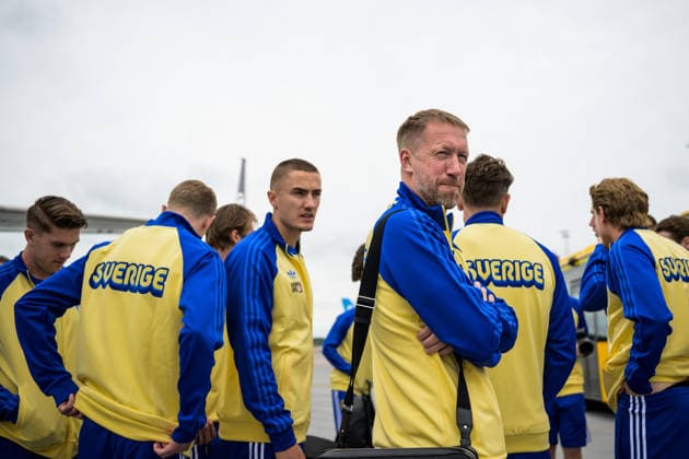 260606 Head coach Graham Potter of the Swedish national football team ahead of boarding a flight bound for Dallas Fort Worth International Airport and the FIFA World Cup 2026, on June 6, 2026 at Arlanda Airport in Stockholm Photo Joel Marklund BILDBYRAN code JM JM0823 bbeng fotboll football soccer fotball vm fotbolls vm fotball vm fotbolls vm 2026 fifa world cup 2026 resa travel sverige sweden sverige a avresa  Copyright: JOELxMARKLUND BB260606JM006
