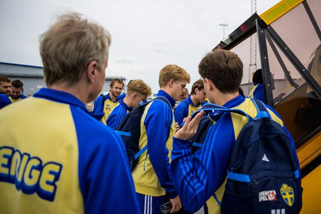 260606 Lucas Bergvall of the Swedish national football team boarding a flight bound for Dallas Fort Worth International Airport and the FIFA World Cup 2026, on June 6, 2026 at Arlanda Airport in Stockholm Photo Joel Marklund BILDBYRAN kod JM JM0823 bbeng fotboll football soccer fotball vm fotbolls vm fotballs vm fotbolls vm 2026 fifa world cup 2026 resa travel sverige sweden sverige a avresa  Copyright: JOELxMARKLUND BB260606JM010