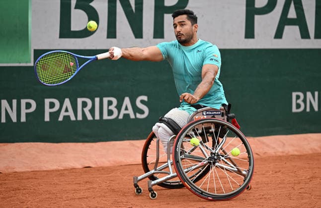 2026 French Open (Roland-Garros) PARIS, FRANCE - JUNE 06: Ahmet Kaplan of Turkiye in action against Niels Vink (not seen) of the Netherlands during the Quad Wheelchair Singles Final the 2026 French Open at Roland Garros on June 06, 2026 in Paris, France. Burak Akbulut Anadolu Paris France. Editorial use only. Please get in touch for any other usage.  Copyright: x2026xAnadoluxBurakxAkbulutx
