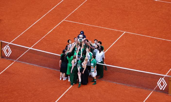 Contemporary dance for the arrival of the trophy ahead of the Ladies Final between Mirra Andreeva and Maja Chwalinska French Open Tennis, Day Fourteen, Tennis, Roland Garros, Paris, France - 06 Jun 2026Paris Roland Garros France EDITORIAL USE ONLY No use with unauthorised audio, video, data, fixture lists, club league logos or live services. Online in-match use limited to 120 images, no video emulation. No use in betting, games or single club league player publications.  Copyright: xJavierxGarcia Shutterstockx 16906570a