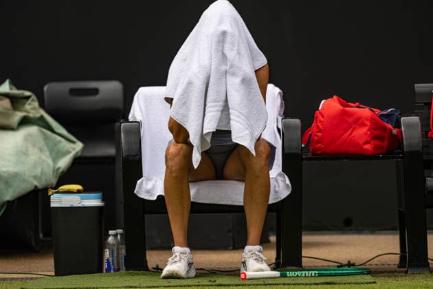 RECORD DATE NOT STATED 6th June 2026; The Edgbaston Priory Club, Birmingham, Midlands, England; 2026 Lexus Birmingham Open Tennis, Day Eight; Rebeka Masarova (SUI) under a towel after losing the first set in her semi final match against Alexandra Eala (PHI) GodfreyxPitt