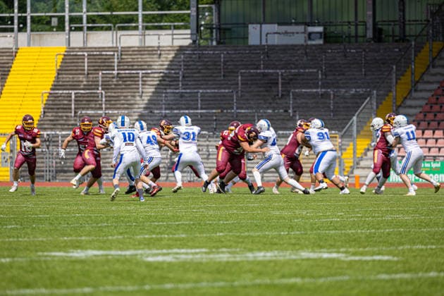 American Football, Kassel, Kassel Titans vs AFC Rüsselsheim Crusaders, Auestadion Kassel 06 06 2026 American Football, Kassel, Germany 06 06 2026 Game of Kassel Titans vs AFC Rüsselsheim Crusaders, Auestadion Kassel Copyright: xBEAUTIFULxSPORTS Freudensteinx