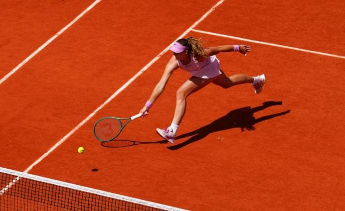 Mirra Andreeva in Singles Final action French Open Tennis, Day Fourteen, Tennis, Roland Garros, Paris, France - 06 Jun 2026Paris Roland Garros France EDITORIAL USE ONLY No use with unauthorised audio, video, data, fixture lists, club league logos or live services. Online in-match use limited to 120 images, no video emulation. No use in betting, games or single club league player publications.  Copyright: xJavierxGarcia Shutterstockx 16906570d