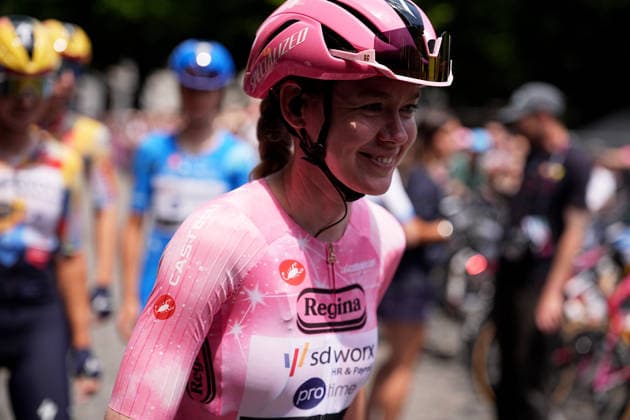 The pink jersey Netherlands™s Anna van der Breggen of Team SD Worx - Protime™s during Stage 8 of the Giro d™Italia Women, from Rivoli to Sestriere, Italy, Saturday, June 6, 2026  Copyright: xMarcoxAlpozzi LaPressex