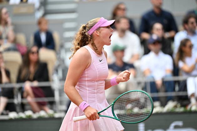 2026 French Open (Roland-Garros) - Women s singles final PARIS, FRANCE - JUNE 06: Mirra Andreeva in action against Maja Chwalinska (not seen) of Poland during the women s final singles match on day 14 of the French Open tennis tournament on Court Philippe-Chatrier at the Roland-Garros Complex in Paris, France on June 6, 2026. Mustafa Yalcin Anadolu Paris France. Editorial use only. Please get in touch for any other usage.  Copyright: x2026xAnadoluxMustafaxYalcinx