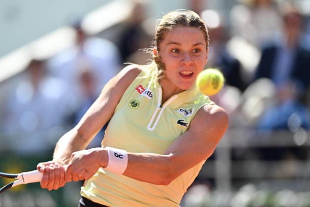 2026 French Open (Roland-Garros) - Women s singles final PARIS, FRANCE - JUNE 06: Maja Chwalinska of Poland in action against Mirra Andreeva (not seen) during the women s final singles match on day 14 of the French Open tennis tournament on Court Philippe-Chatrier at the Roland-Garros Complex in Paris, France on June 6, 2026. Mustafa Yalcin Anadolu Paris France. Editorial use only. Please get in touch for any other usage.  Copyright: x2026xAnadoluxMustafaxYalcinx