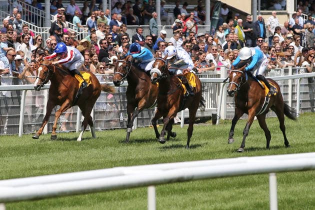 06 06 2026, Iffezheim, Baden Wuerttemberg, GER Zauberfloete second from right with Thore Hammer Hansen wins the Badener Jugendpreis Galopprennbahn Baden Baden, Iffezheim horse, jockey, Zauberfloete, Hammer Hansen, victory, finish, finish 260606B983IFFEZHEIM JPG