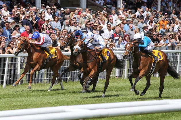 06 06 2026, Iffezheim, Baden Wuerttemberg, GER Zauberfloete second from right with Thore Hammer Hansen wins the Badener Jugendpreis Galopprennbahn Baden Baden, Iffezheim horse, jockey, Zauberfloete, Hammer Hansen, victory, finish, finish 260606B984IFFEZHEIM JPG