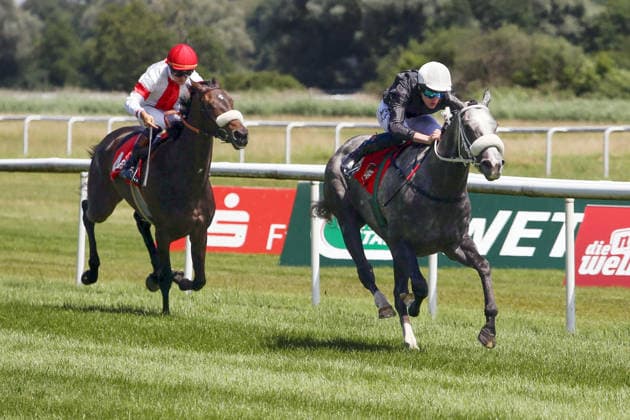 06 06 2026, Iffezheim, Baden Wuerttemberg, GER Schneewittchen with Leon Wolff wins racecourse Baden Baden, Iffezheim horse, jockey, Schneewittchen, Wolff, victory, finish, finish 260606B981IFFEZHEIM JPG