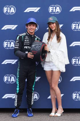 F1 Monaco Grand Prix 2026 Andrea Kimi Antonelli of Mercedes and Eileen Gu pose for a picture after the qualifying session ahead of the Formula 1 Monaco Grand Prix at the Circuit de Monaco in Monte Carlo on June 6th, 2026. Monte Carlo Monaco  Copyright: xBeataxZawrzelx originalFilename:zawrzel-f1monaco260606_npEaM.jpg