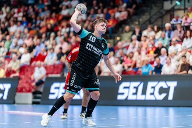Nick Froehlich HC Oppenweiler Backnang, 10 takes a seven-meter penalty and scores GER, TuS N Luebbecke vs HC Oppenweiler Backnang, Handball, 2 Bundesliga, Matchday 34, Season 2025 2026, 06 06 2026 GER, TuS N Luebbecke vs HC Oppenweiler Backnang, Handball, 2 Bundesliga, Matchday 34, Season 2025 2026, 06 06 2026 Luebbecke Copyright: xEibner-Pressefoto JanxRollingerx EP_JSK