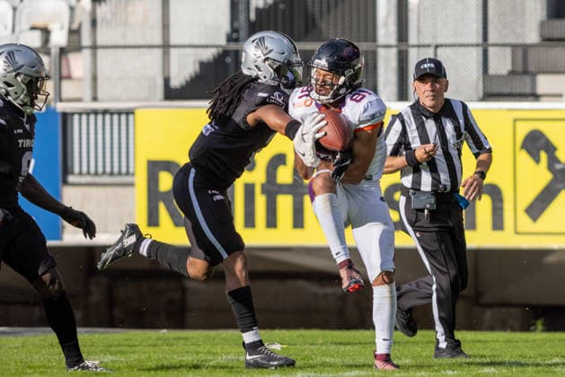 Brevin Easton (Frankfurt Galaxy, 81) catch the ball Raiders Tirol vs Frankfurt Galaxy, American Football, EUROPEAN FOOTBALL ALLIANCE (EFA), Week 4, 2026, 06.06.2026, Innsbruck Tivoli Stadion Tirol Austria Copyright: xFootxBowl BjoernxKeckerx
