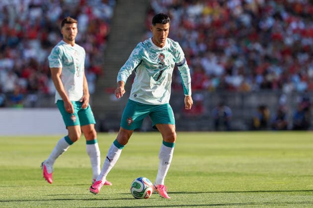 Cristiano Ronaldo Portugal in action, with the ball during the international friendly match between Portugal and Chile at Estadio Nacional do Jamor on June 6, 2026, in Oeiras, Portugal The match serves as preparation for the 2026 FIFA World Cup in the United States Copyright: JoaquimxFerreira