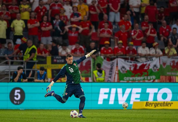 Football - International Friendly, Länderspiel, Nationalmannschaft - Romania v Wales BUCHAREST, ROMANIA - Saturday, June 6, 2026: Wales goalkeeper Daniel Ward during an International Friendly match between Romania and Wales at the Stadionul Steaua. (Photo by Alex Nicodim Propaganda) BUCHAREST Stadionul Steaua BUCHAREST ROMANIA  Copyright: xDavidxRawcliffex P2026-06-06-Romania_Wales-107