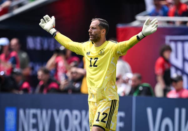 Soccer World Cup 2026 test match in Chicago 06 06 2026 USA Germany Goalkeeper Oliver Baumann Germany