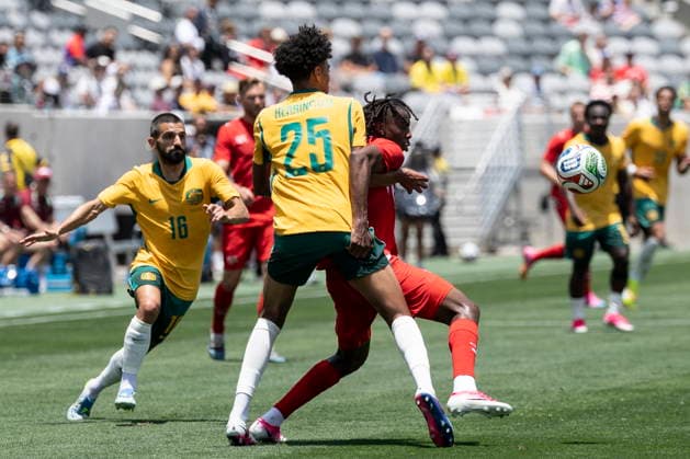International soccer friendly - Switzerland vs Australia Australia s Aziz Behich (L) and Lucas Herrington in action against Switzerland s Johan Manzambi (R) during an International Friendly, Länderspiel, Nationalmannschaft soccer match between Switzerland and Australia in San Diego, California, USA, 06 June 2026. San Diego St. Gallen United States  Copyright: xPETERxKLAUNZERx