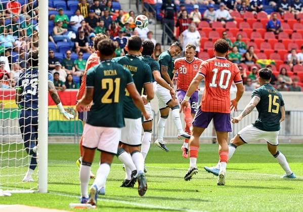 Football, International match, Bolivia - Scotland