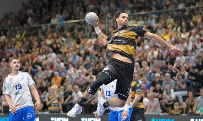06 06 2026, Dresdens Sebastian Greß successful, handball, 2 Bundesliga, last matchday of the season, HC Elbflorenz Dresden Dessau Rosslauer HV, c Dresden