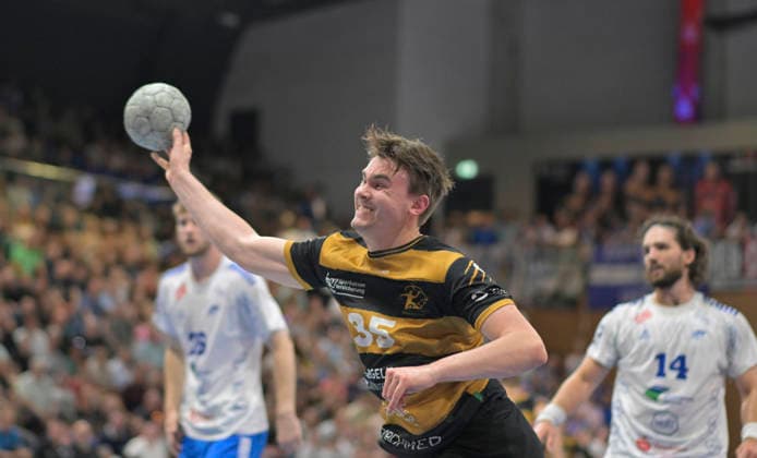 06 06 2026, Dresdens Jannik Dutschke successful, handball, 2 Bundesliga, last matchday of the season, HC Elbflorenz Dresden Dessau Rosslauer HV, c Dresden
