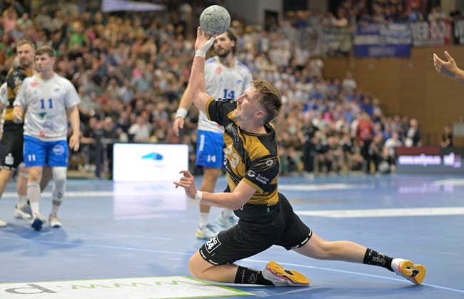 06 06 2026, Dresdens Ivar Stavast throws, Handball, 2 Bundesliga, last matchday of the season, HC Elbflorenz Dresden Dessau Rosslauer HV, c Dresden
