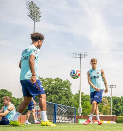 260606 Oscar Bobb and David Moller Wolfe of the Norwegian national football team at a training session during day 5 of the FIFA World Cup 2026 on June 6, 2026 in Greensboro Photo Vegard Grott BILDBYRAN kod VG VG0941 bbeng fotball football soccer fotboll fifa world cup vm fotball vm norge norway trening träning training practice precamp pre camp  Copyright: VEGARDxGRoTT BB260606VG029