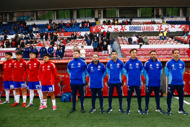 Futbol, Chile vs Brasil. Partido amistoso categoria sub 20. ElÊentrenadorÊde la seleccion chilena Sebastian Miranda es fotografiado durante un partido amistoso de la categoria sub 20 contra Brasil realizado en el estadio Nacional de Santiago, Chile. 06 06 2026 Dragomir Yankovic Photosport Football, Chile vs Brazil. U-20 friendly match. ChileÕs manager Sebastian Miranda is photographed during a U-20 friendly match against Brazil at Nacional stadium in Santiago, Chile. 06 06 2026 Dragomir Yankovic Photosport Chile vs Brasil, amistoso sub 20, 2026 