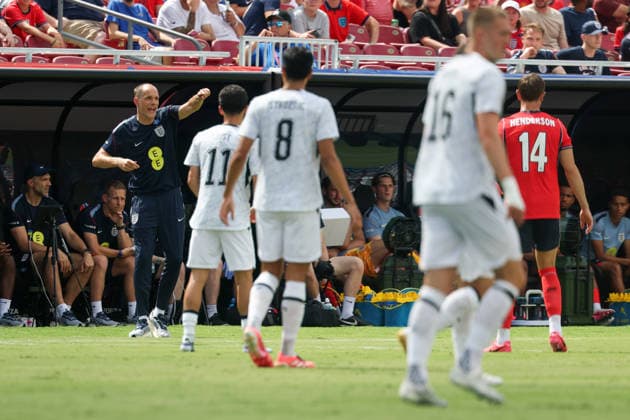 RECORD DATE NOT STATED 6th June 2026; Raymond James Stadium, Tampa, Florida, United States of America; Friendly International Football, England versus New Zealand; head coach Thomas Tuchel of England directs players from the sideline DavidxBuono