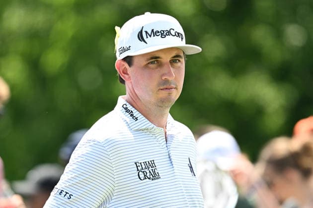 June 6, 2026: J.T. Poston (USA) before teeing off on the first holeduring the third round of the Memorial Tournament in Dublin, Ohio. Cal Media PGA, Golf Herren 2026: The Memorial Tournament Third Round JUN 6  - ZUMAc04_ 20260606_zma_c04_022 Copyright: xBrentxClarkx