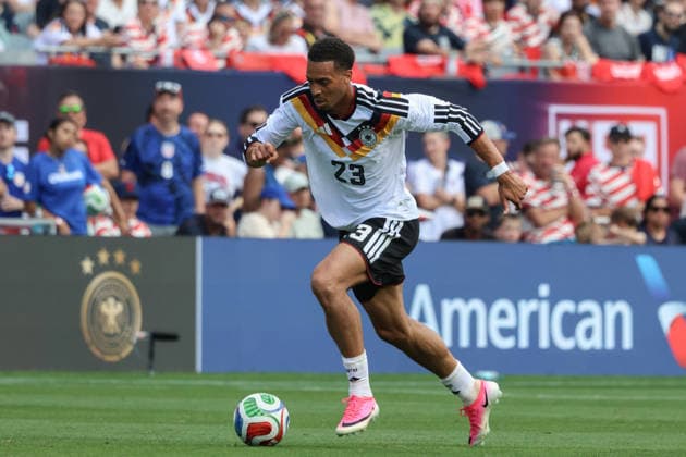 CHICAGO, USA - June 6: Felix Nmecha (23 Germany) dribbles during the International Friendly, Länderspiel, Nationalmannschaft game between the US Men’s national team, Nationalteam and Germany at Soldier Field on Saturday, June 6 in Chicago, USA  Copyright: xShainaxBenhiyoun SPPx Sportspressphoto_SPR162037