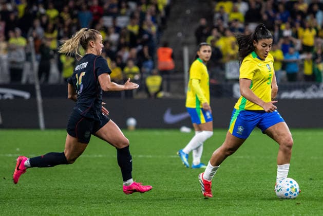 Amistoso Brasil x EUA Feminino SaO PAULO, SP - 06.06.2026: AMISTOSO BRASIL X EUA FEMININO - Duda Sampaio (Brazil) and Claire Hutton (USA) during the International Friendly, Länderspiel, Nationalmannschaft between Brazil and the United States held on Saturday night (06) at Neo Quimica Arena in Sao Paulo, SP. (Photo: Rodilei Morais Fotoarena) x2957260x  RodileixMorais
