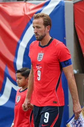 RECORD DATE NOT STATED 6th June 2026; Raymond James Stadium, Tampa, Florida, United States of America; Friendly International Football, England versus New Zealand; Harry Kane of England walks onto the field before the match DavidxBuono