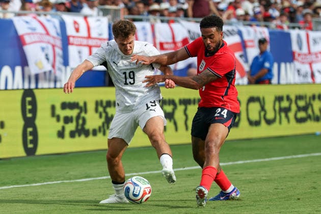 RECORD DATE NOT STATED 6th June 2026; Raymond James Stadium, Tampa, Florida, United States of America; Friendly International Football, England versus New Zealand; Ben Old of New Zealand and Reece James of England battle for the ball DavidxBuono
