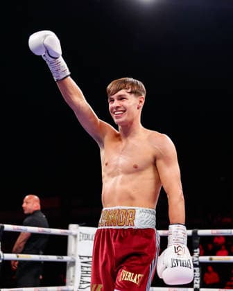 Sheffield Fight Week Connor Mitchell (red shorts) celebrates his victory against Rodrigo Matias Areco during their Featherweight Contestat Utilita Arena Sheffield, Sheffield 06 06 2026 UK Newspapers OUT Copyright: xMaxxTomlinsonx FIL-23539-0021