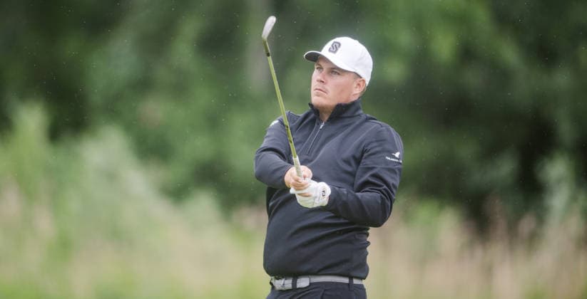 KLM Open 2026 - Day Three Sami Valimaki of Finland plays his second shot from the fairway of the 16th hole during the third round of the KLM Open at The International in Amsterdam, Netherlands, on June 6, 2026. Amsterdam Netherlands  Copyright: xAndyxAstfalckx originalFilename:astfalck-klmopenr260606_npd2s.jpg