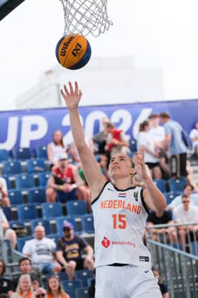 June 6, 2026, Warsaw, Masovian Voivodeship, Poland: Netherlands LOTTE VAN KRUISTUM (15) in action during a FIBA 3x3 Basketball World Cup women s quarter-final game between Netherlands and Hungary in Warsaw, Poland. Basketball 2026: FIBA 3x3 World Cup Women s Quarterfinal: Netherlands 21:20 Hungary  - ZUMAk204 20260606_zip_k204_026 Copyright: xRomanxKozielx