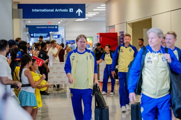 260606 Head coach Graham Potter of the Swedish national football team arrives at Dallas Fort Worth International Airport during day 5 ahead of the FIFA World Cup 2026 on June 6, 2026 in Dallas Photo Petter Arvidson BILDBYRAN kod PA PA1220 fotboll football soccer fotball vm fotbolls vm fotball vm fotbolls vm 2026 fifa world cup 2026 resa travel sverige sweden sverige a day 5 bbeng ankomst arrival  Copyright: PETTERxARVIDSON BB260606PA083