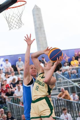 June 6, 2026, Warsaw, Masovian Voivodeship, Poland: Australia s HANNAH HANK (12) and Ukraine s KRYSTYNA FILEVYCH (3) in action during a FIBA 3x3 Basketball World Cup women s quarter-final game between Australia and Ukraine in Warsaw, Poland. Basketball 2026: FIBA 3x3 World Cup Women s Quarterfinal: Australia 21:10 Ukraine  - ZUMAk204 20260606_zip_k204_038 Copyright: xRomanxKozielx