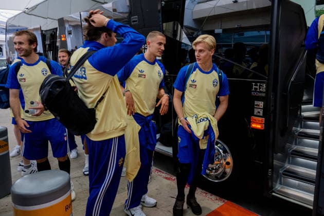 260606 Benjamin Nygren, Gustaf Lagerbielke and Lucas Bergvall of the Swedish national football team arrives at Dallas Fort Worth International Airport during day 5 ahead of the FIFA World Cup 2026 on June 6, 2026 in Dallas Photo Petter Arvidson BILDBYRAN kod PA PA1220 fotboll football soccer fotball vm fotbolls vm fotball vm fotbolls vm 2026 fifa world cup 2026 resa travel sverige sweden sverige a day 5 bbeng arrival  Copyright: PETTERxARVIDSON BB260606PA091