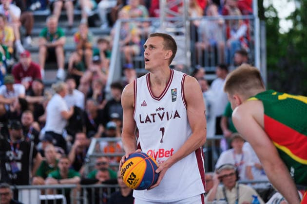 June 6, 2026, Warsaw, Masovian Voivodeship, Poland: Latvia s NAURIS MIEZIS (1) takes a free throw during a FIBA 3x3 Basketball World Cup men s quarter-final game between Latvia and Lithuania in Warsaw, Poland. Basketball 2026: FIBA 3x3 World Cup Men s Quarterfinal: Latvia 22:13 Lithuania  - ZUMAk204 20260606_zip_k204_056 Copyright: xRomanxKozielx