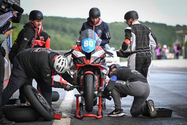 MOTO : 8Heures de Spa-Francorchamps - championnat FIM EWC 2026 - 06 06 2026 80 Starteam Racing (FRA) Bmw M 1000 Rr (PRD) driven by CÃ dric Fievet (FRA) Evan Fievet (FRA) Gaspard Guers (BEL), during the 8H Spa Motos, the second round of the 2026 FIM EWC Championship, on the Spa-Francorchamps circuit in Francorchamps, Belgium, from June 5 to 6, 2026. FRANCORCHAMPSBelgium  Copyright: xMPSxAGENCYx