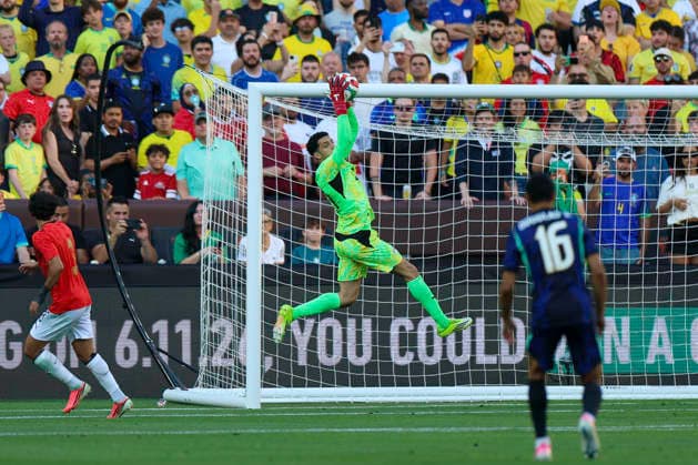 June 6, 2026: Egypt goalkeeper Mostafa Shobeir (23) makes a save during the second half of the International Friendly, Länderspiel, Nationalmannschaft soccer match between Egypt and Brazil at Huntington Bank Field in Cleveland, Ohio. CSM Cleveland United States of America - ZUMAc04_ 20260606_zma_c04_077 Copyright: xBrianxFisherx