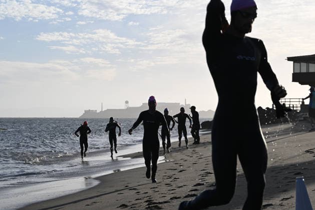 Sokin Escape From Alcatraz Triathlon - T100 San Francisco 2026 SAN FRANCISCO, CA - JUNE 6: The Sokin Escape From Alcatraz Triathlon 2026 - T100 is held at Marina Blvd in San Francisco, California, United States on June 6, 2026. Tayfun Coskun Anadolu California United States. Editorial use only. Please get in touch for any other usage.  Copyright: x2026xAnadoluxTayfunxCoskunx
