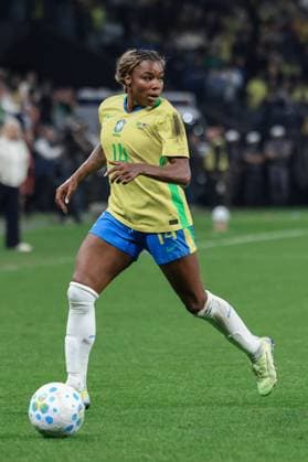 SAO PAULO, BRAZIL - JUNE 06: Ludmila of Brazil runs with the ball during the International Friendly, Länderspiel, Nationalmannschaft match between Brazil and United States at Neo Quimica Arena on June 06, 2026 in Sao Paulo, Brazil. (Photo by Marco Buenavista Sports Press Photography)  Copyright: xMarcoxBuenavista SportsxPressxPhotox Sportspressphoto_SPR162450