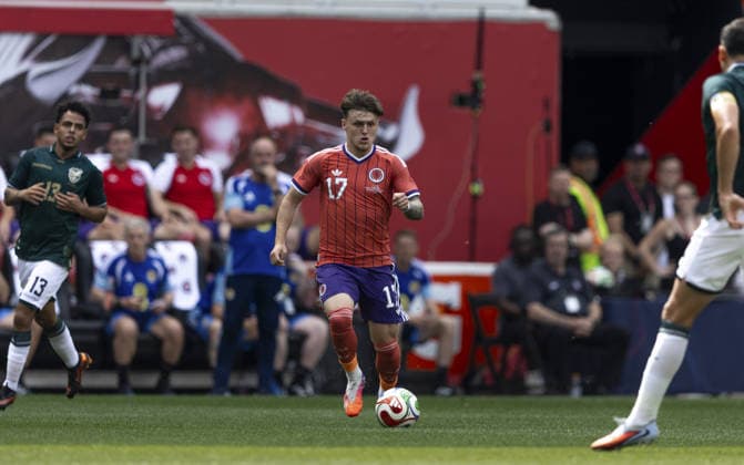 HARRISON, NEW JERSEY - JUNE 6: Ben Gannon-Doak 17 of Scotland goes forward during the International Friendly, Länderspiel, Nationalmannschaft match between Scotland and Bolivia at Sports Illustrated Stadium on June 6, 2026 in Harrison, New Jersey.(Photo by Georgia Soares Sports Press Photo)  Copyright: xGeorgiaxSoares SportsxPressxPhotox Sportspressphoto_SPR162469
