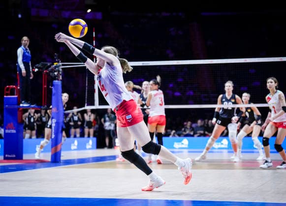 Team Japan Mayu Ishikawa returns a shot against Team Germany during their womens Volleyball Nations League (VNL) match on June 6, 2026 in Quebec City, Canada. Noxthirdxpartyxsales  aflo_333529419 MathieuxBelangerx