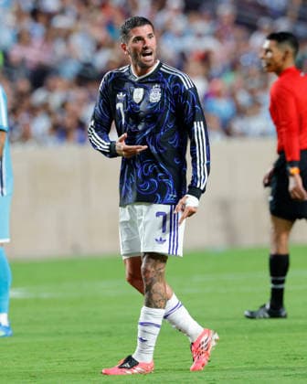 June 6, 2026, College Station, Texas, USA: Argentina midfielder RODRIGO DE PAUL (7) yells to a teammate during an International Friendly, Länderspiel, Nationalmannschaft soccer match between Argentina and Honduras at Kyle Field in College Station, TX, Saturday, June 6, 2026. Soccer 2026: Argentina 2:0 Honduras - ZUMAa325 20260606_zsa_a325_008 Copyright: xDavidxBalleringxIix