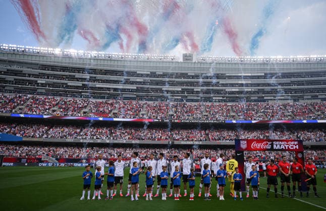 Football World Cup 2026 test match in Chicago 06 06 2026 USA Germany Team picture Germany during the national anthem Leroy Sane, Florian Wirtz, Kai Havertz, Jamal Musiala, Aleksandar Pavlovic, Nathaniel Brown, Felix Nmecha, Jonathan Tah, Nico Schlotterbeck, Nico Schlotterbeck and Joshua Kimmich from left to right
