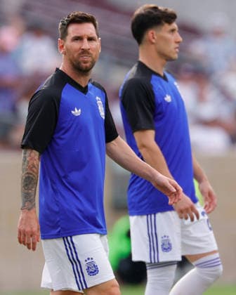 June 6, 2026, College Station, Texas, USA: Argentina forward LIONEL MESSI (10) walks on the field before an International Friendly, Länderspiel, Nationalmannschaft soccer match between Argentina and Honduras at Kyle Field in College Station, TX, Saturday, June 6, 2026. College Station USA - ZUMAa325 20260606_zsa_a325_002 Copyright: xDavidxBalleringxIix